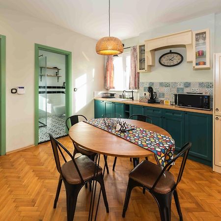 Heart Of The City Center Lux Apartment With View Sofia Exterior photo