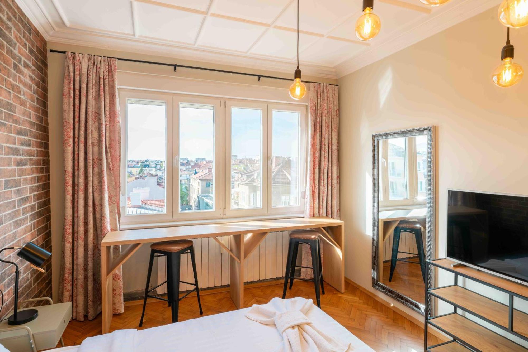 Heart Of The City Center Lux Apartment With View Sofia Exterior photo